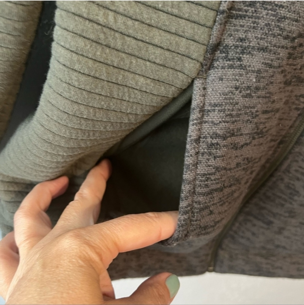 North Face Jacket - Picture 3 of 6